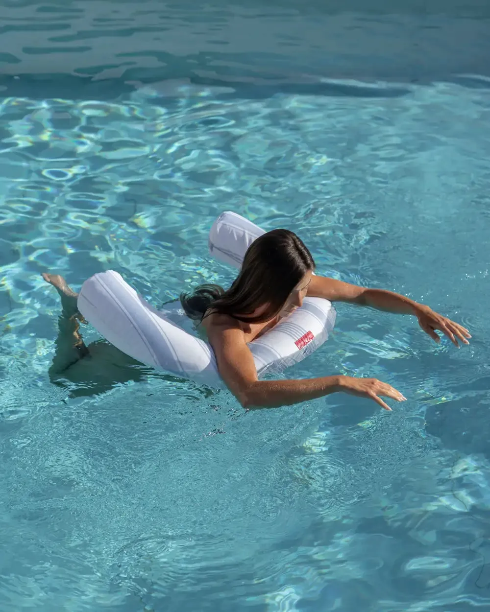 Flotador respaldo premium para piscina multiposición – AVA - Image 3
