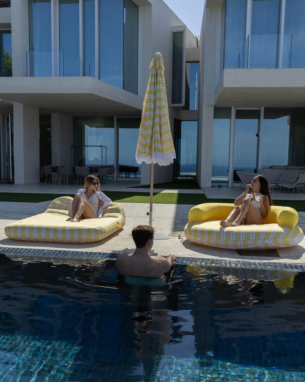 Tumbona hinchable doble para piscina y jardín - MÓNACO - Image 3