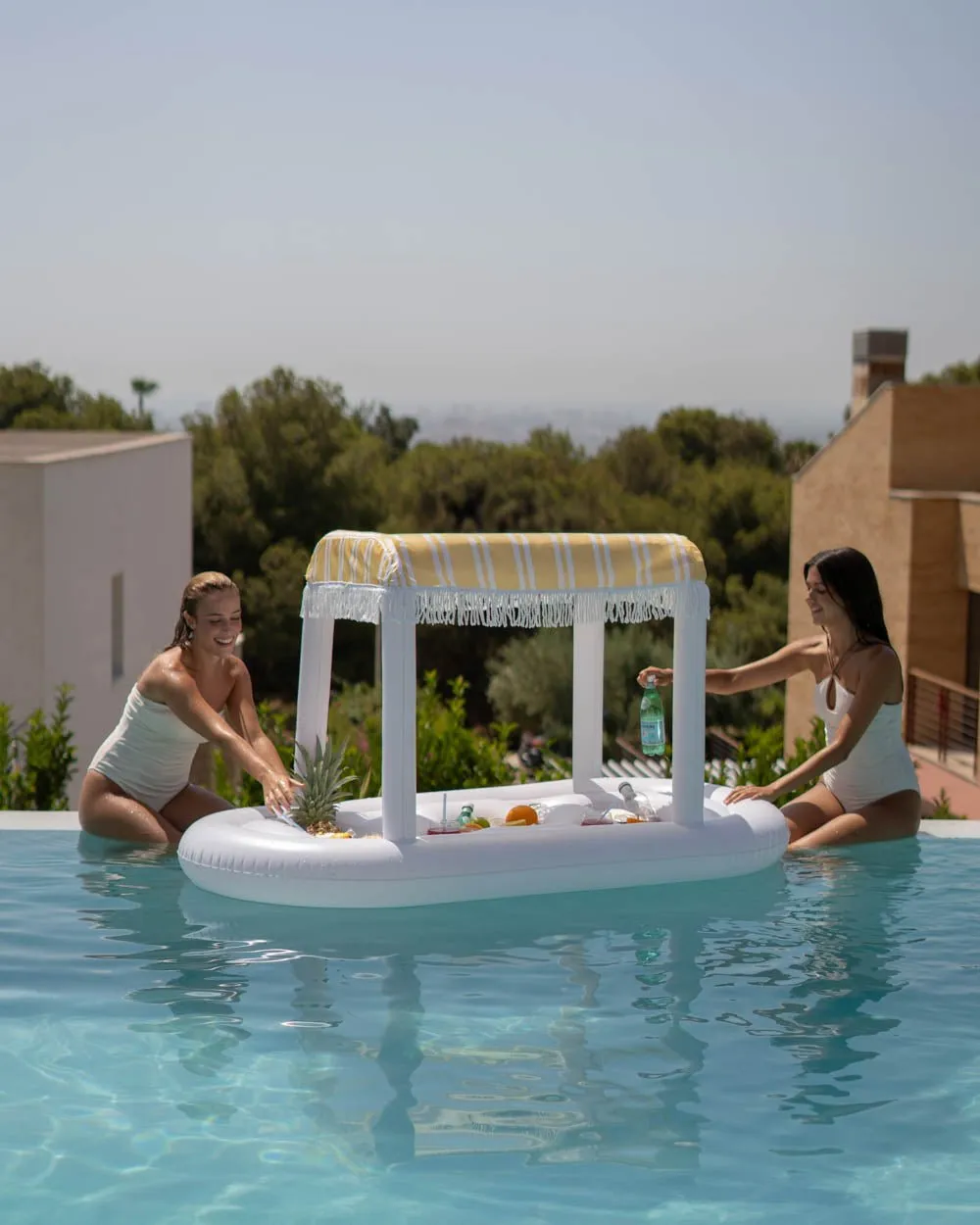 Bar flotante para piscina con toldo - TOMMY - Image 2