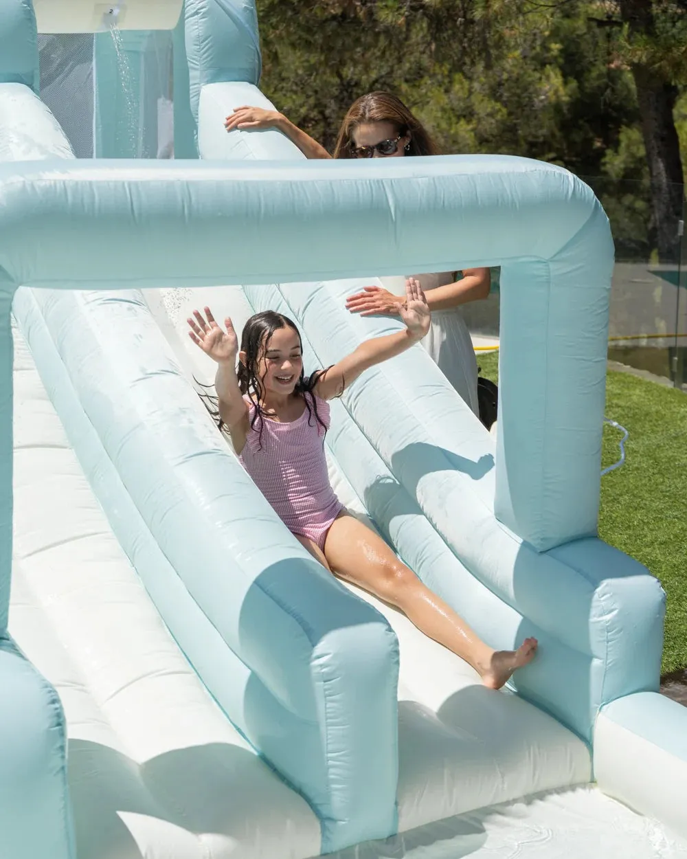 Parque acuático hinchable gigante con tobogán y aspersor - AXION - Image 5