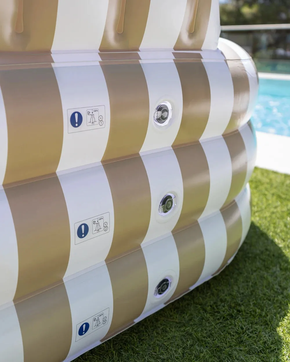 Piscina inflable grande con asiento para jardín – OCEANA - Image 9
